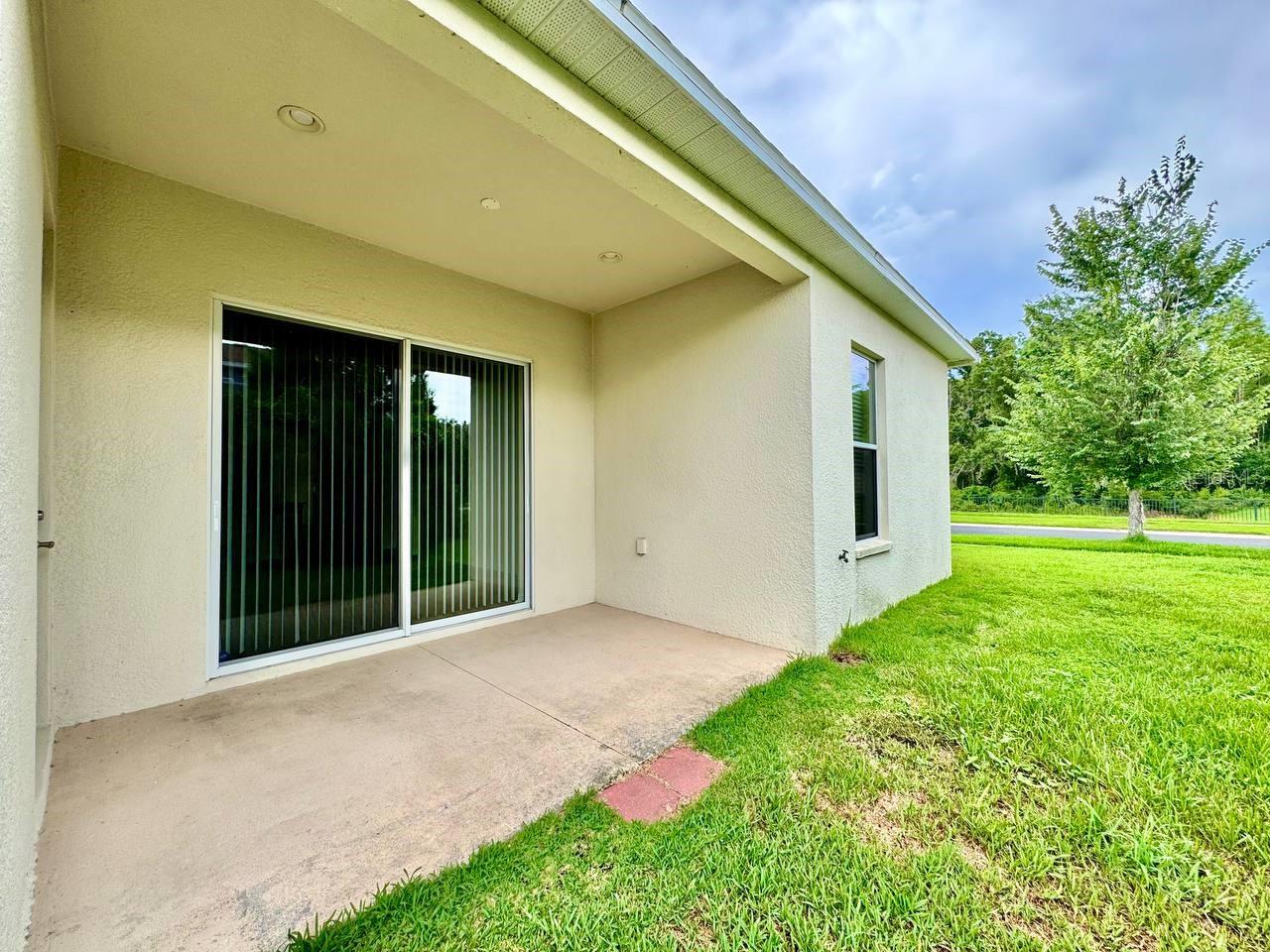 07 OAKS PCLS C-4B & S-1A - Residential Lease