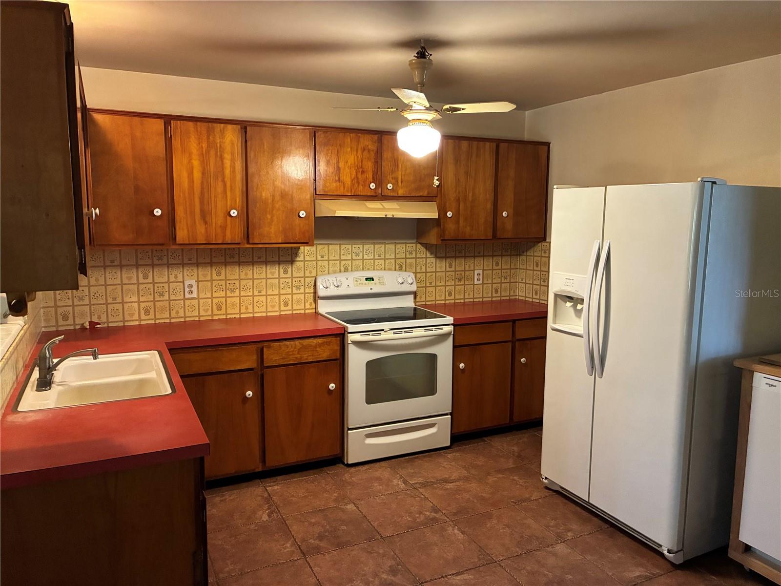PLANTATION ESTATES UNIT 08 - Residential