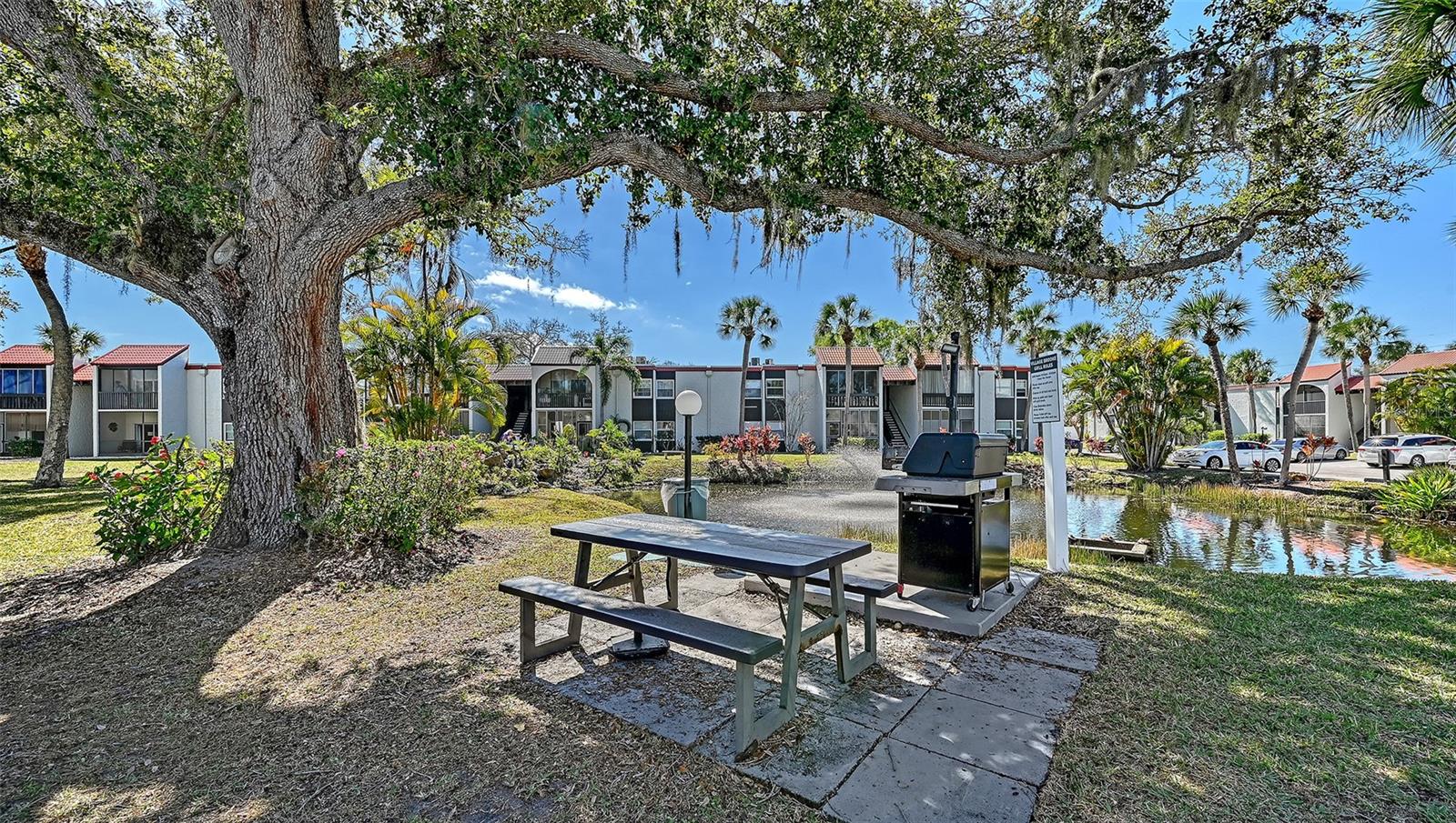 VILLAGE BROOKE SEC 1 - Residential