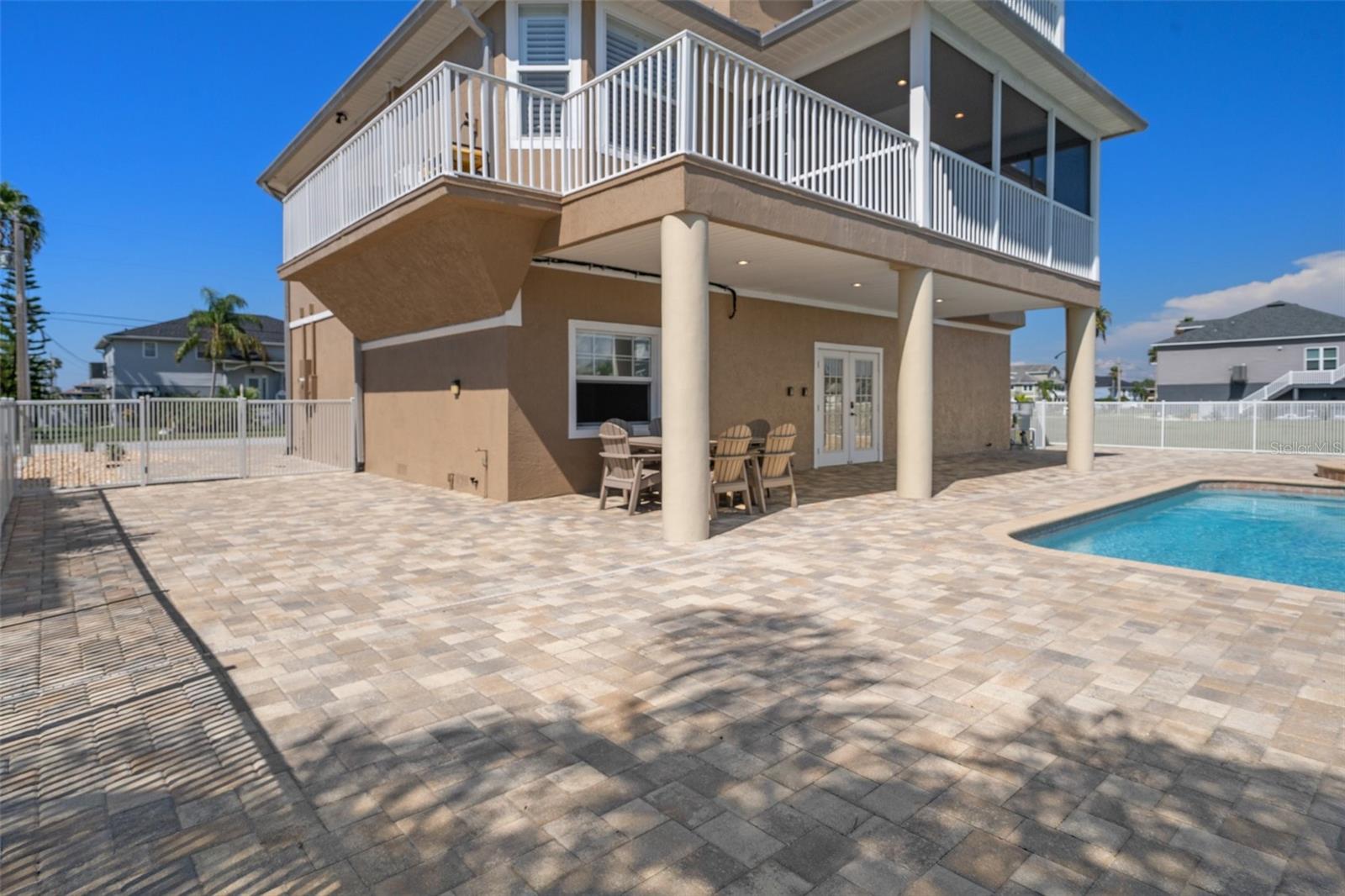 HERNANDO BEACH - Residential