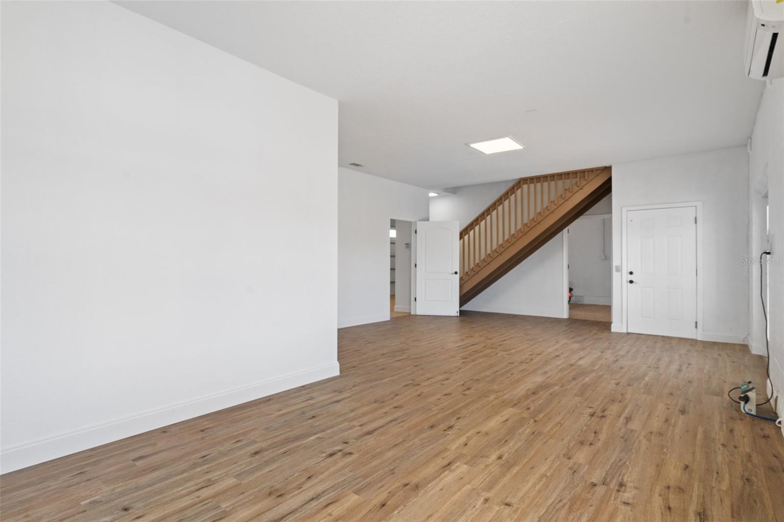 HERNANDO BEACH - Residential