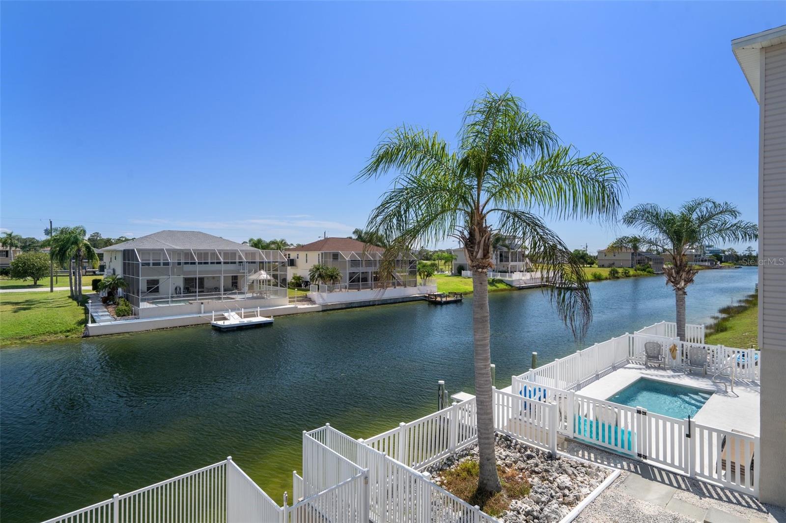 HERNANDO BEACH - Residential