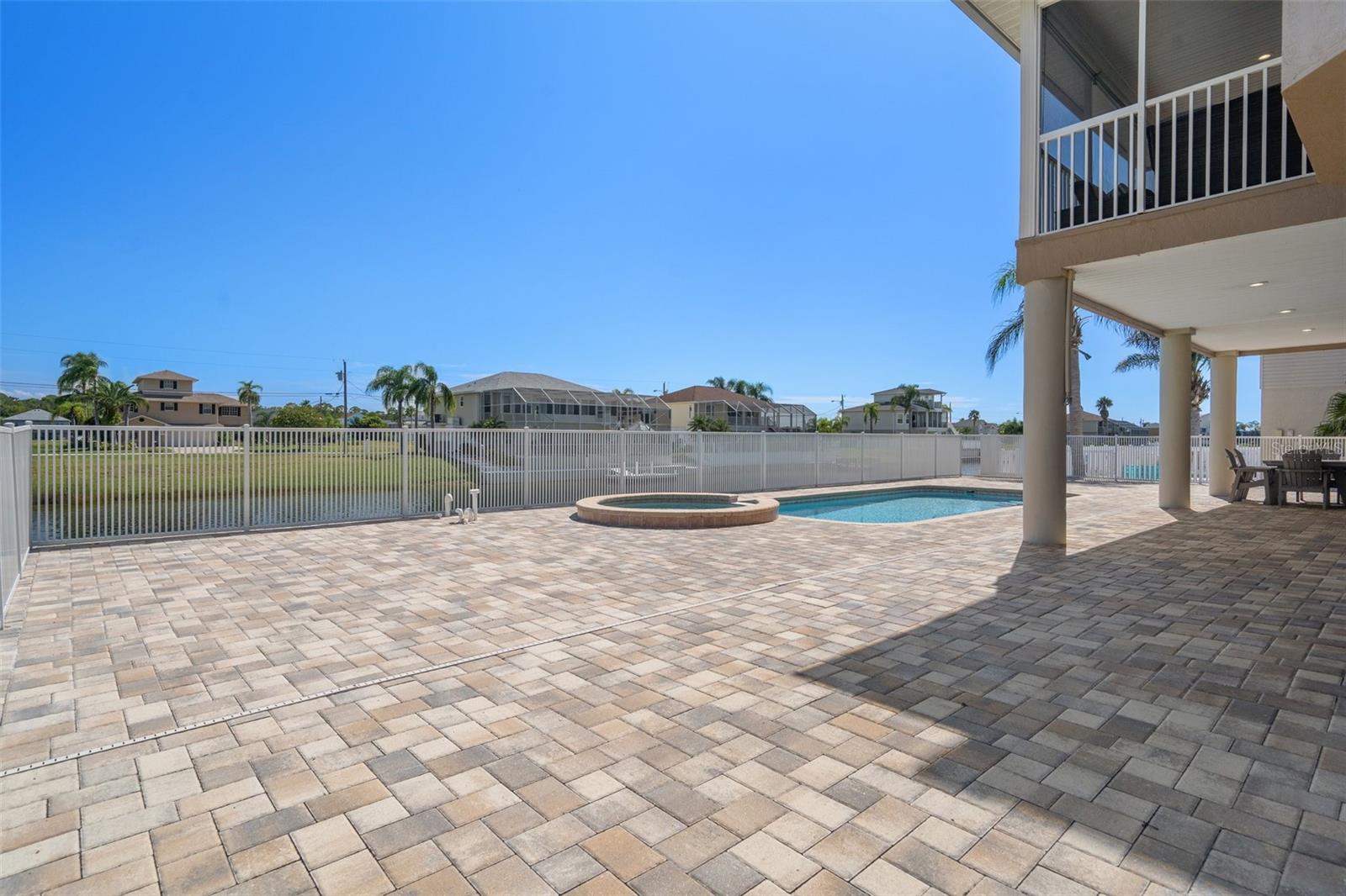 HERNANDO BEACH - Residential