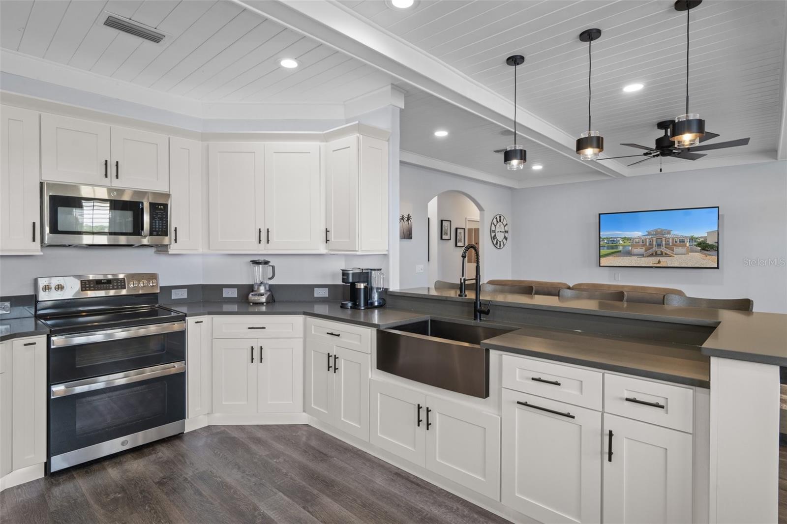 HERNANDO BEACH - Residential