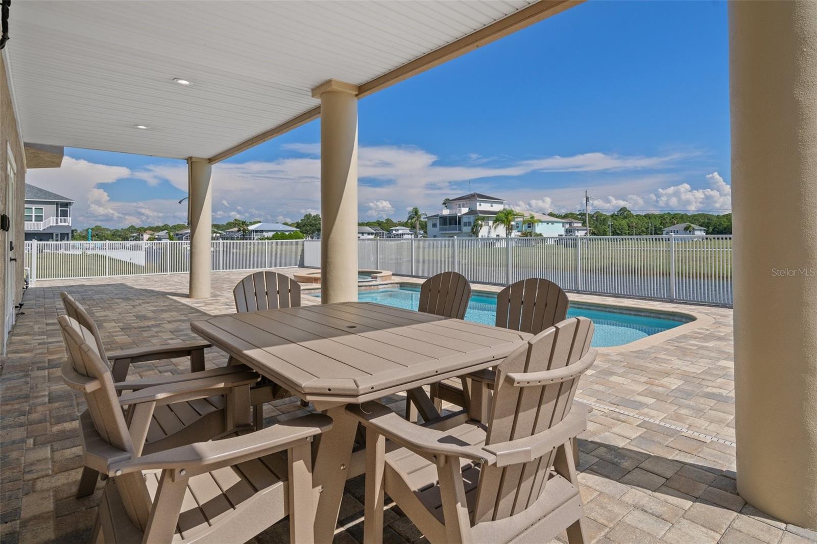 HERNANDO BEACH - Residential
