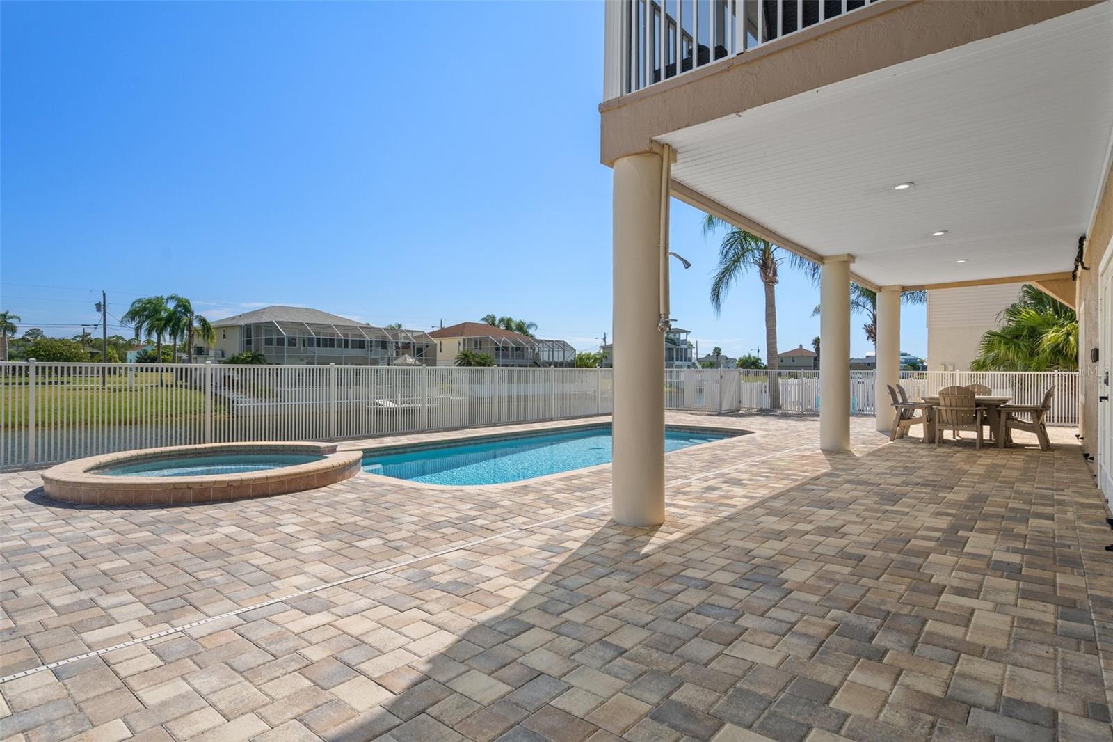HERNANDO BEACH - Residential