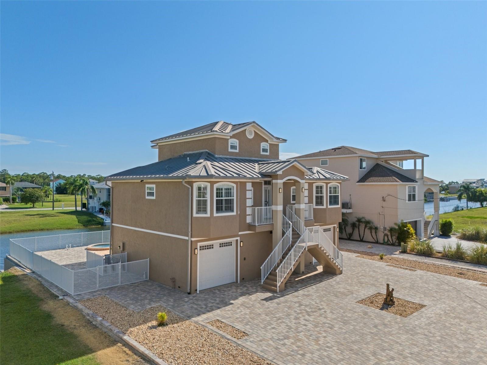 HERNANDO BEACH - Residential