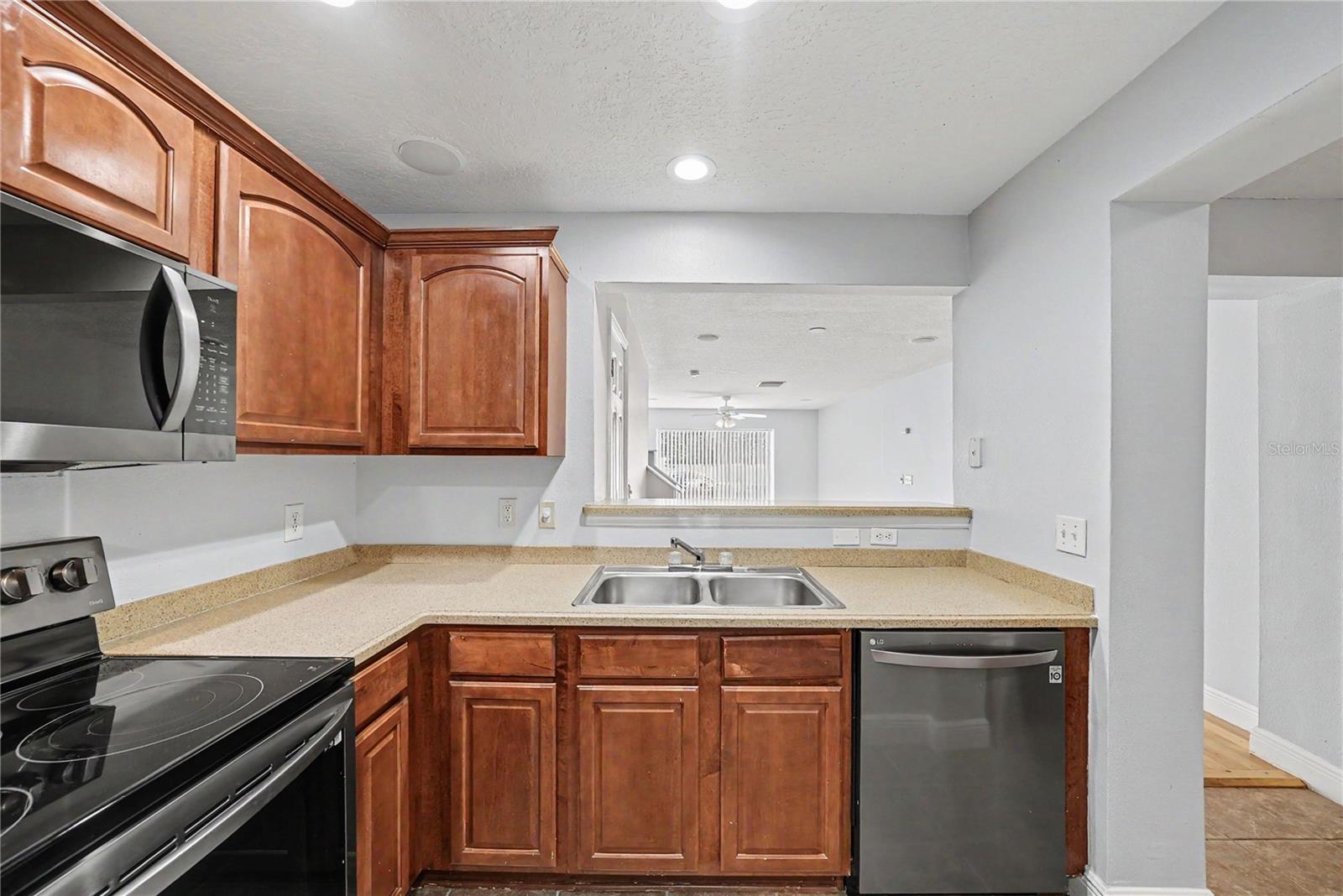 SHELDON CREEK - Residential Lease