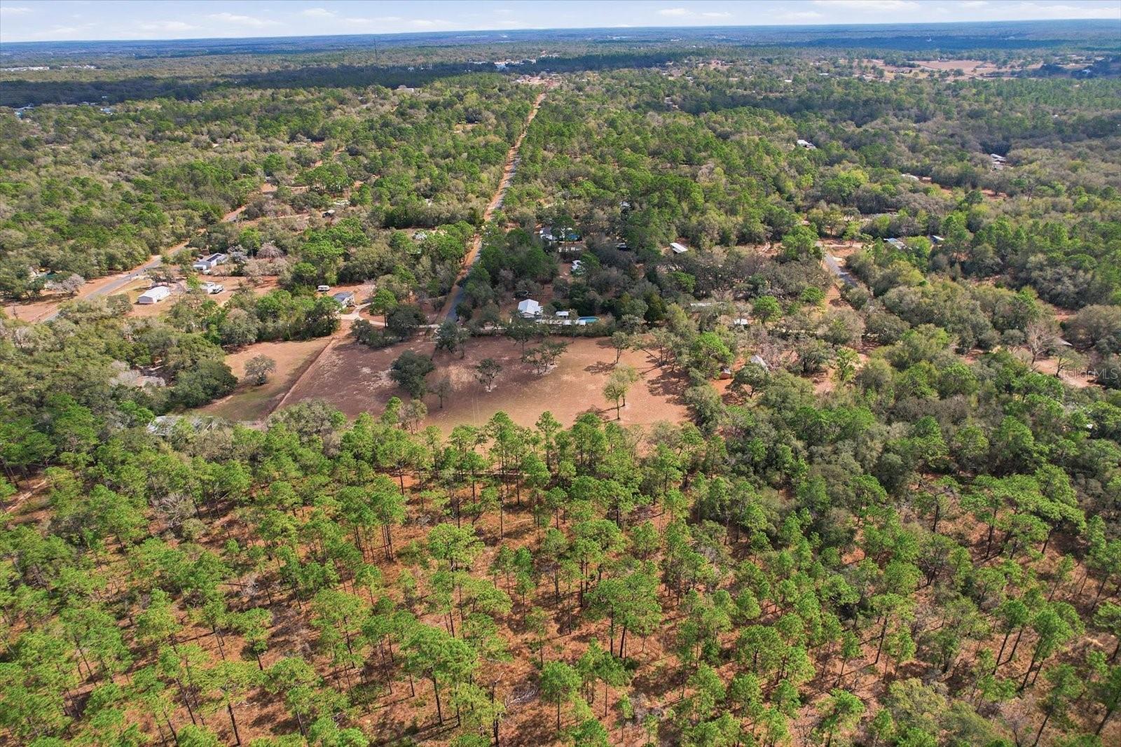 DEERWOOD - Land