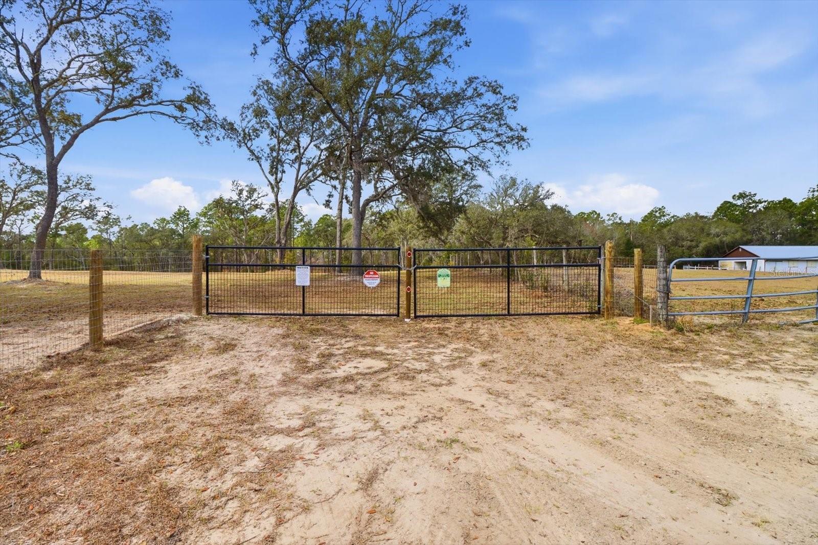 DEERWOOD - Land