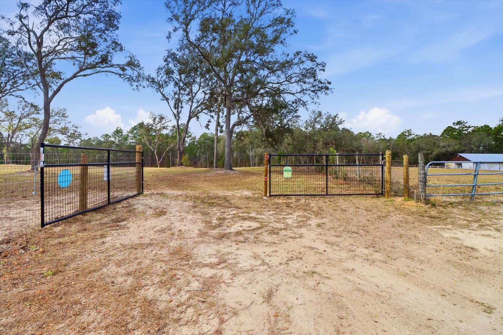 DEERWOOD - Land