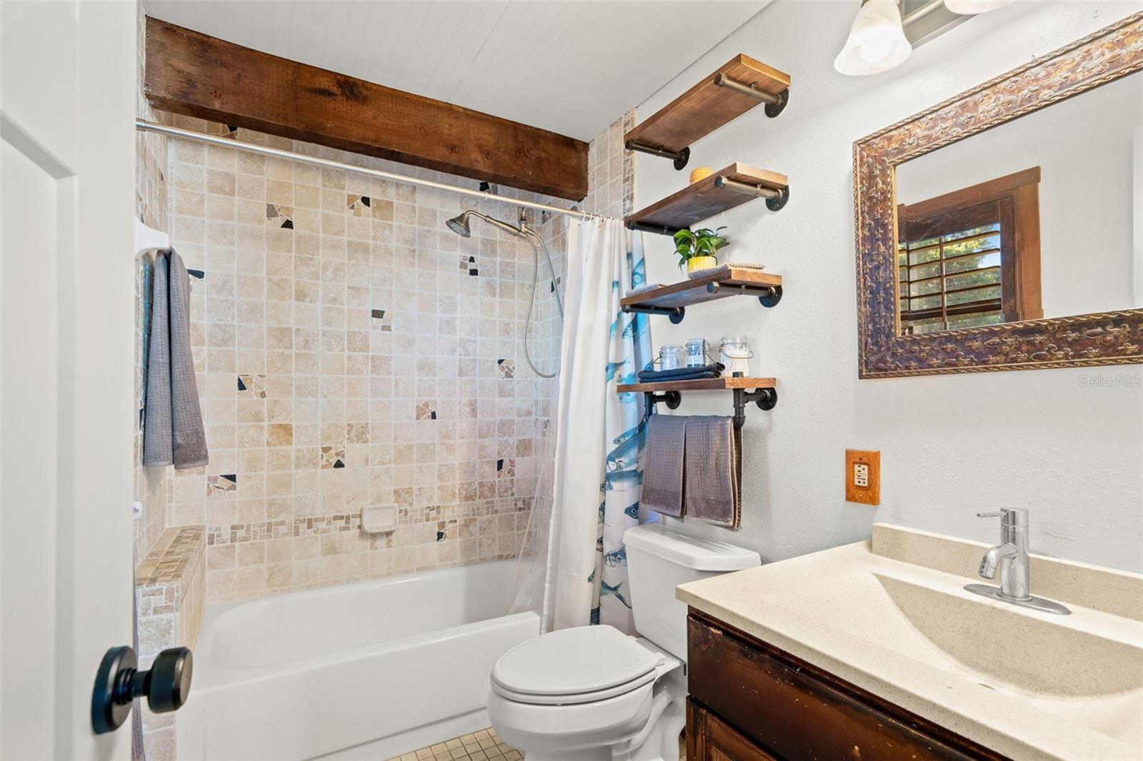 HERNANDO BEACH - Residential