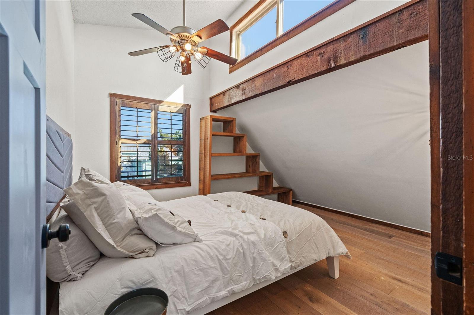 HERNANDO BEACH - Residential