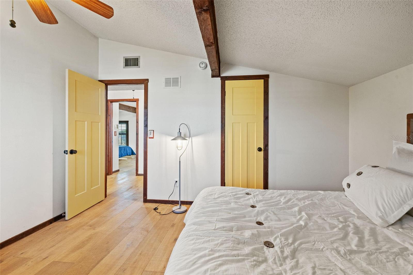 HERNANDO BEACH - Residential