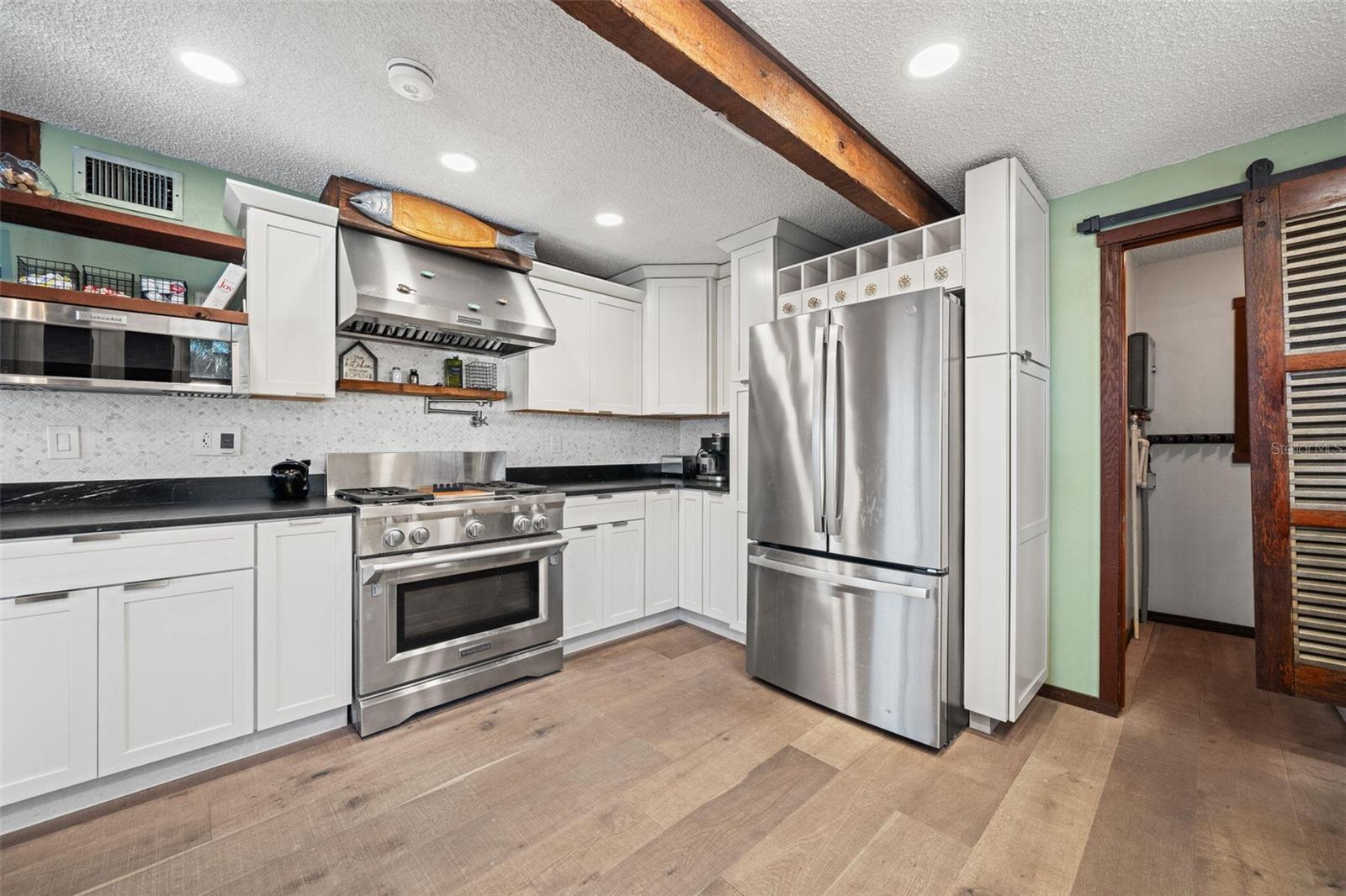 HERNANDO BEACH - Residential