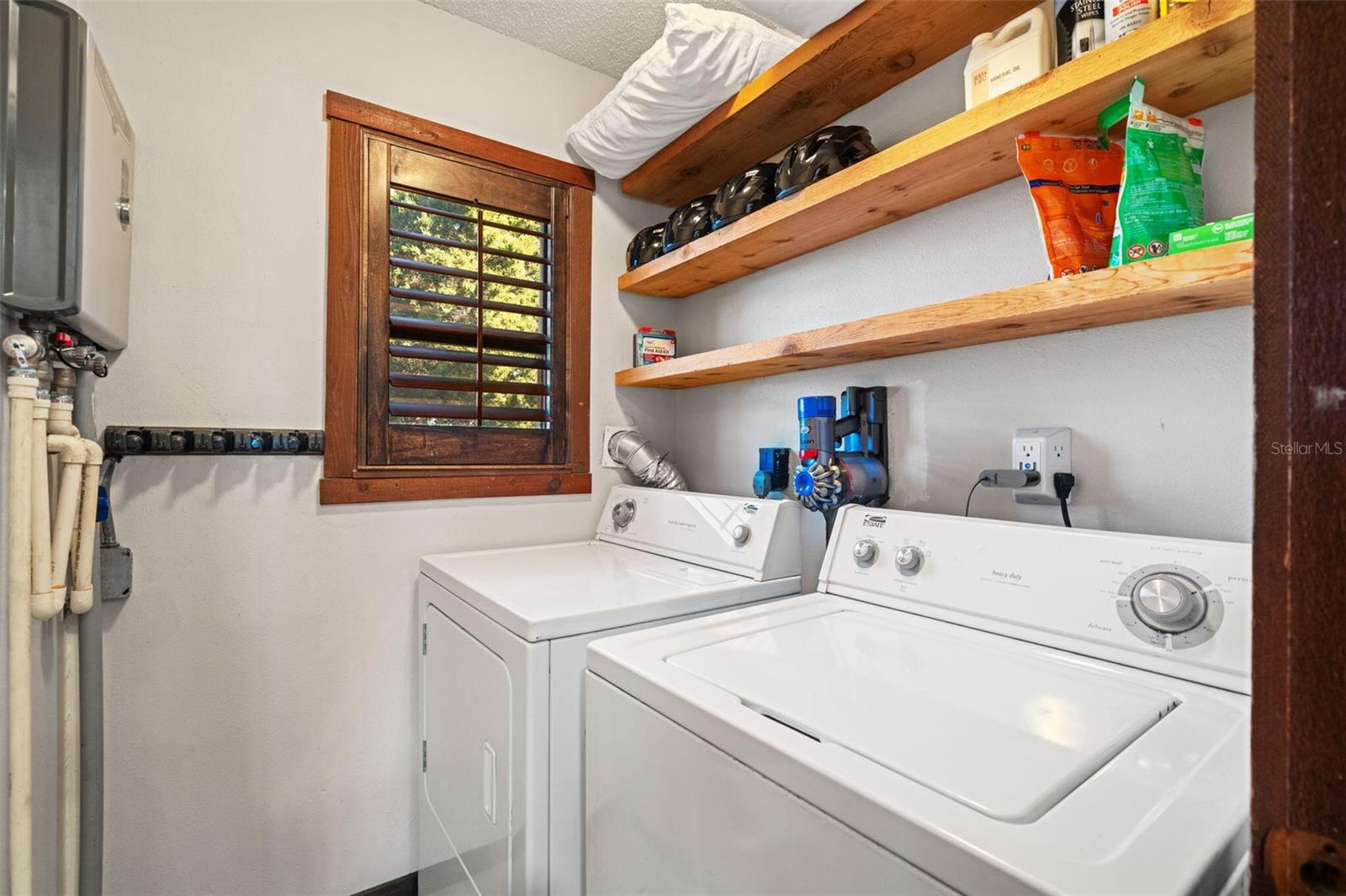 HERNANDO BEACH - Residential