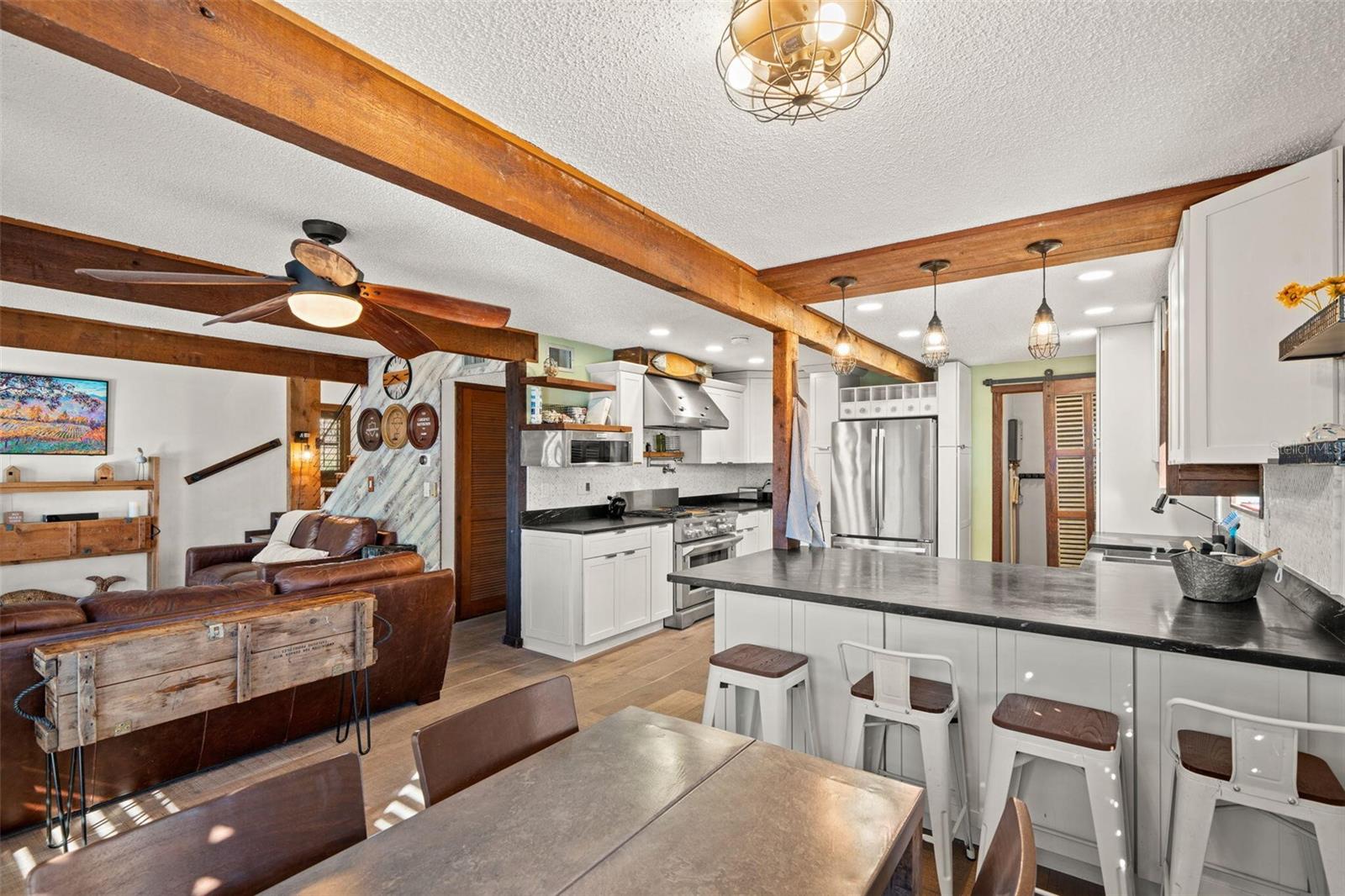 HERNANDO BEACH - Residential