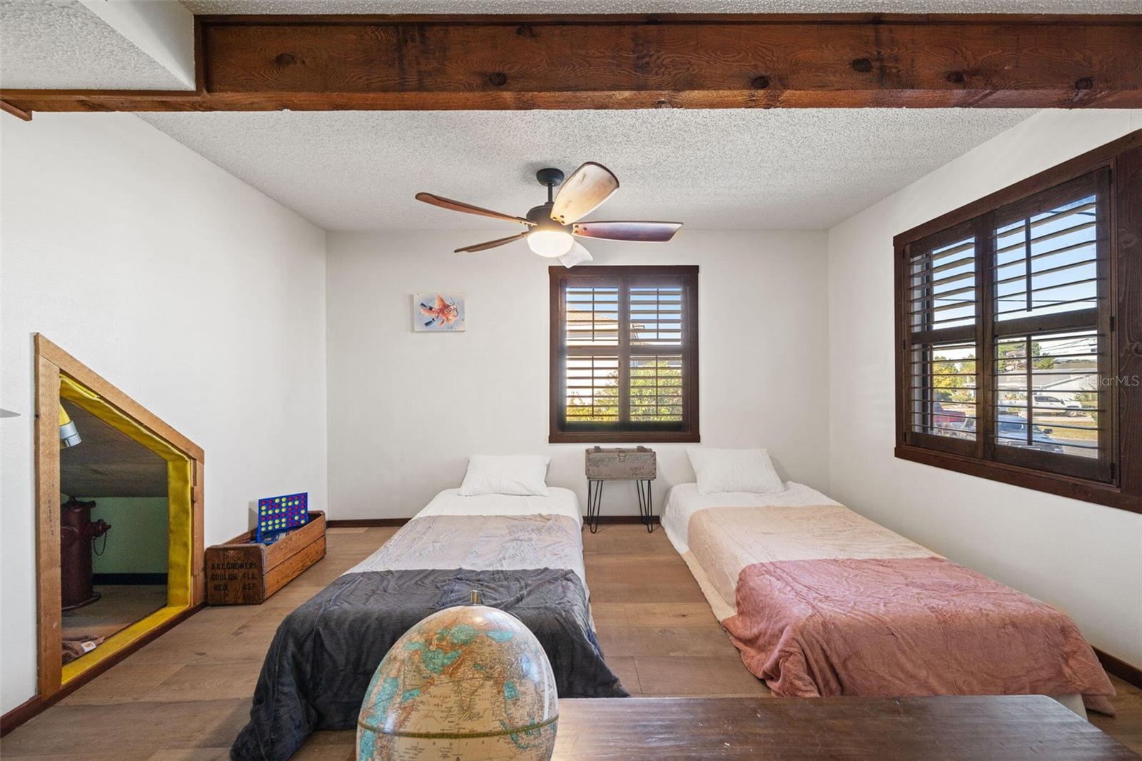HERNANDO BEACH - Residential