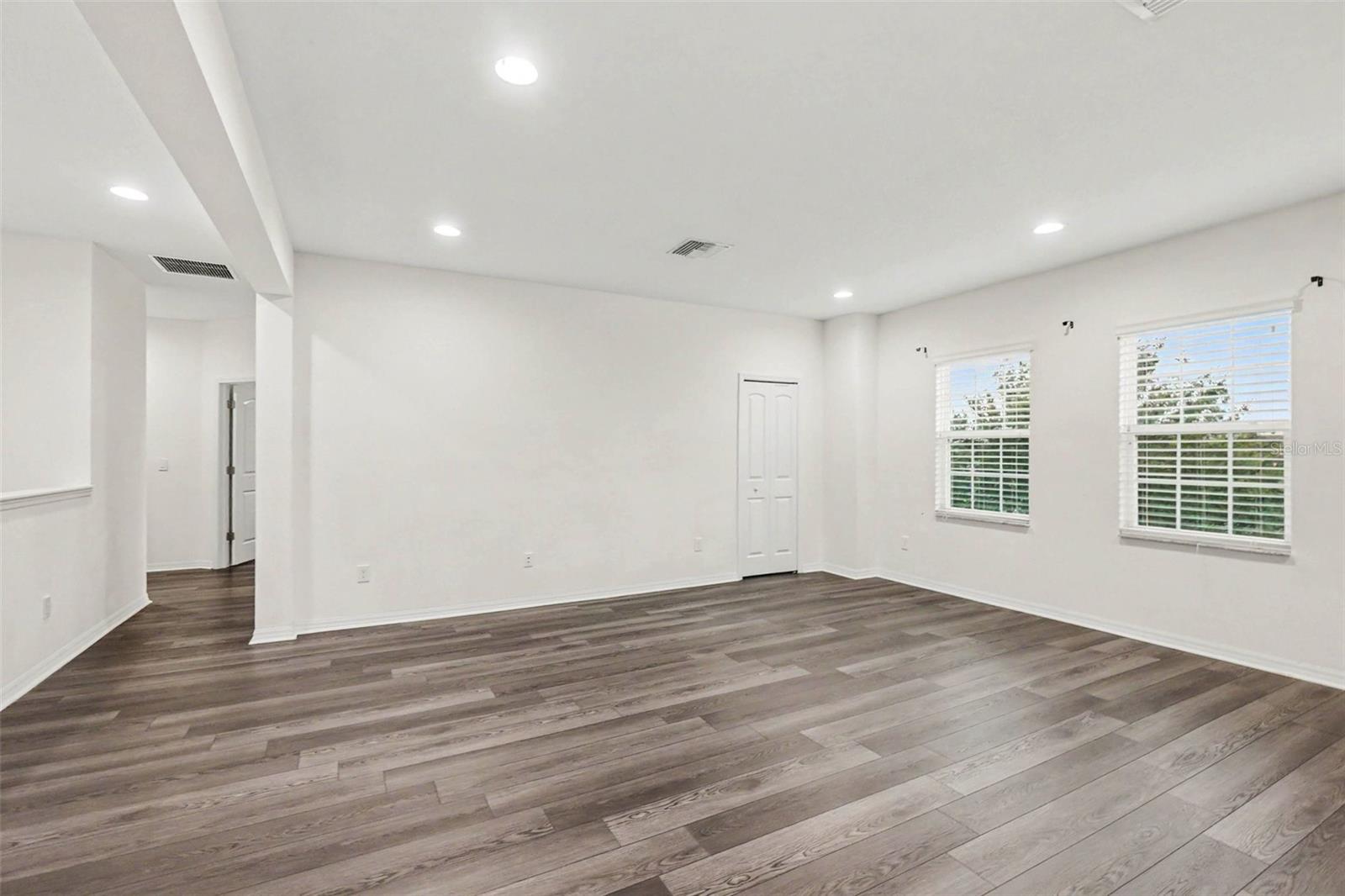 CARRIAGE POINTE SOUTH PH 2D2 - Residential
