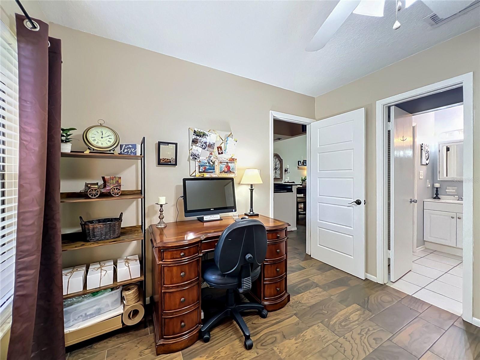 BAYWOOD NORTHWEST - Residential