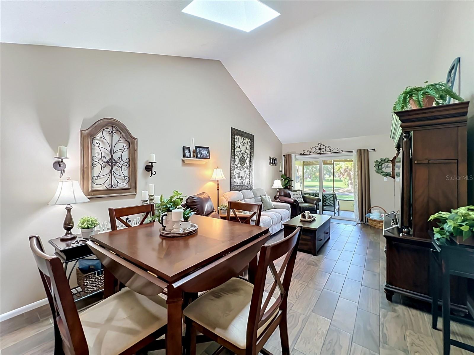 BAYWOOD NORTHWEST - Residential