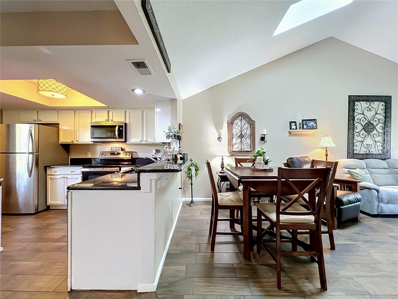 BAYWOOD NORTHWEST - Residential