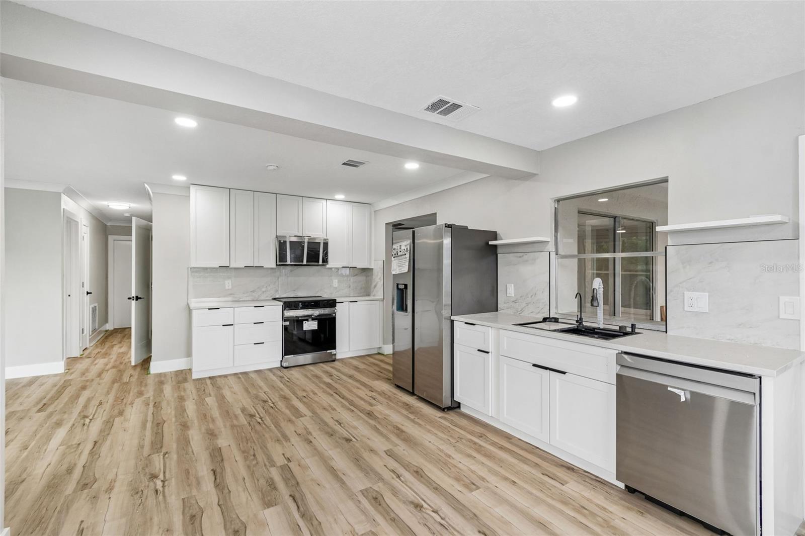 GULF HARBORS WOODLANDS - Residential