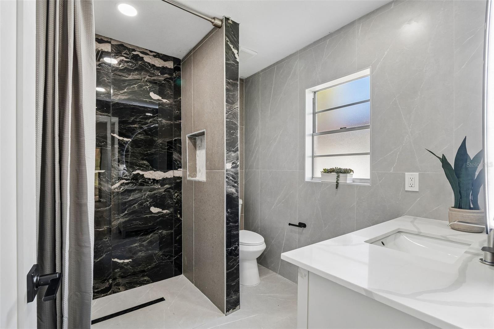 GULF HARBORS WOODLANDS - Residential