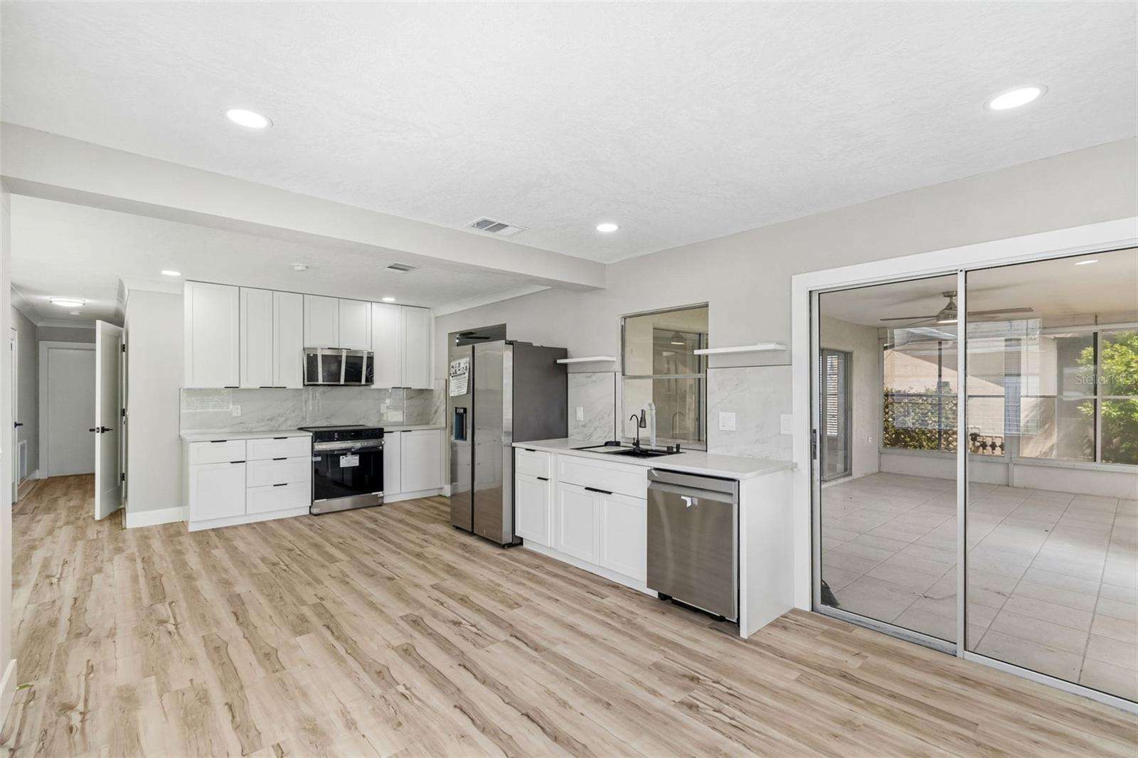 GULF HARBORS WOODLANDS - Residential