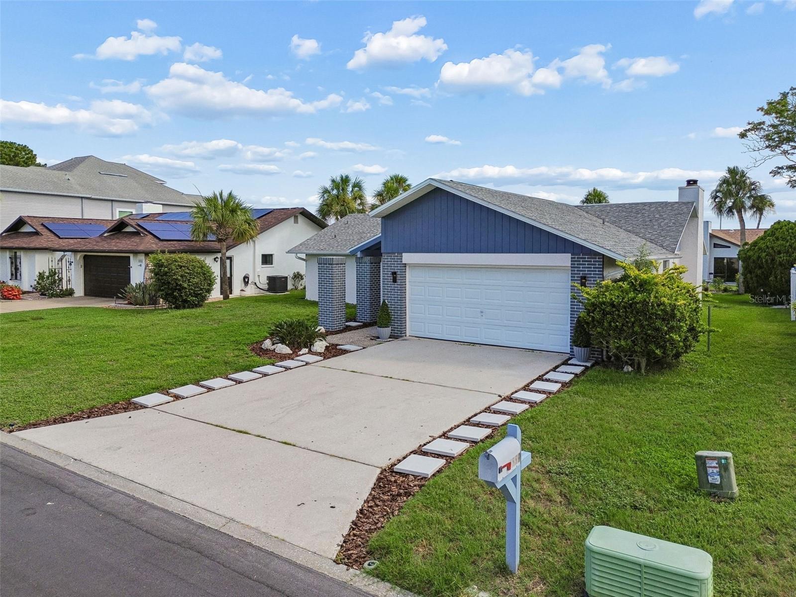 GULF HARBORS WOODLANDS - Residential