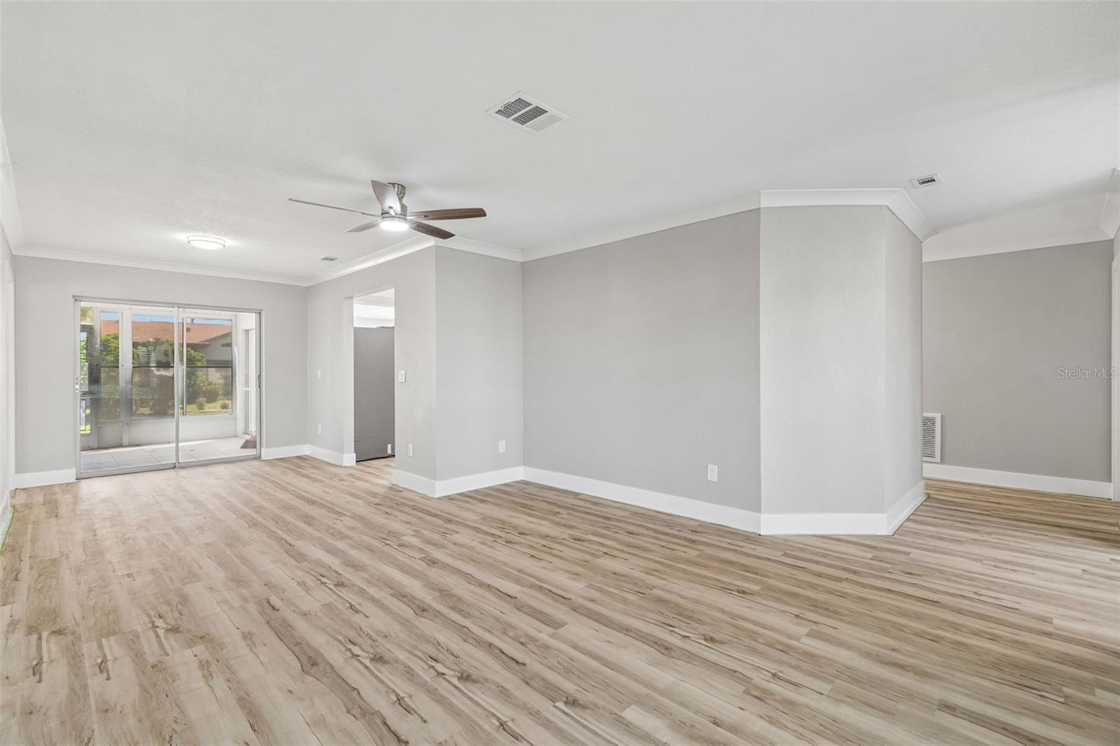 GULF HARBORS WOODLANDS - Residential