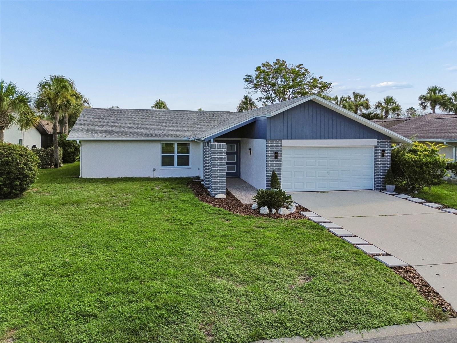 GULF HARBORS WOODLANDS - Residential