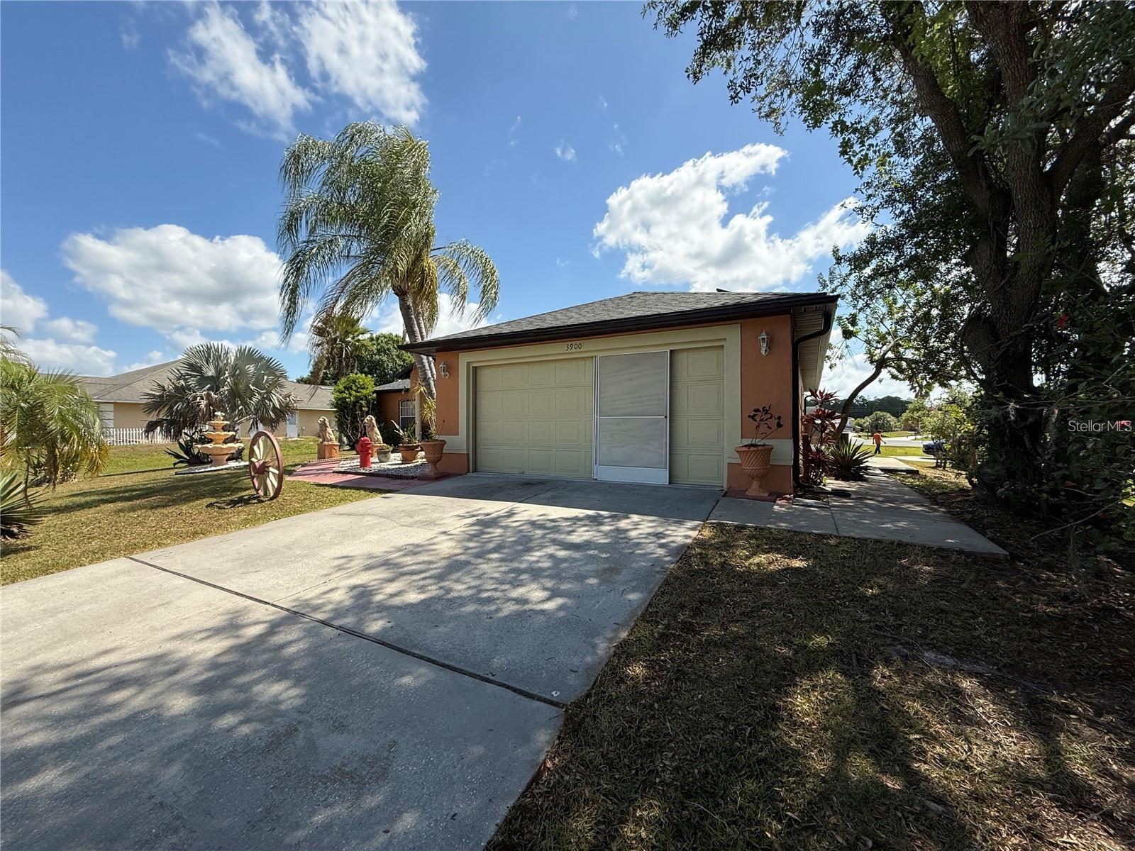 OAK POINTE - Residential Lease