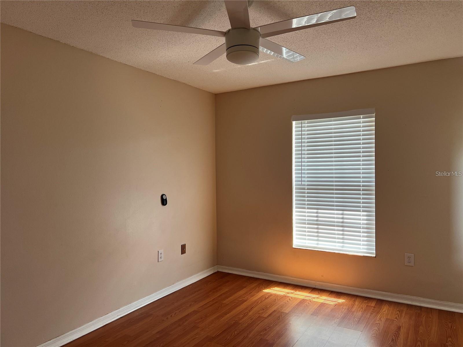 OAK POINTE - Residential Lease