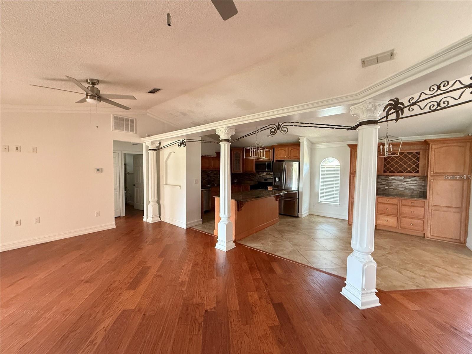 OAK POINTE - Residential Lease