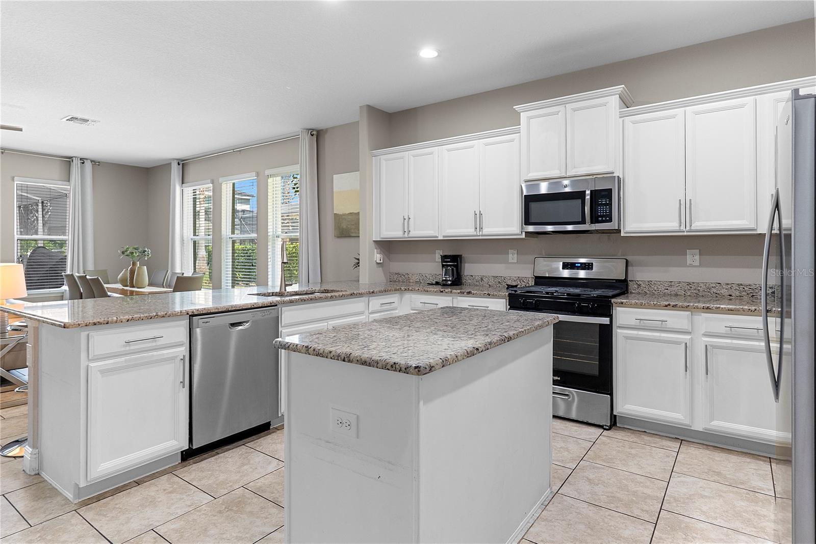 OAKMONT PH 01 - Residential