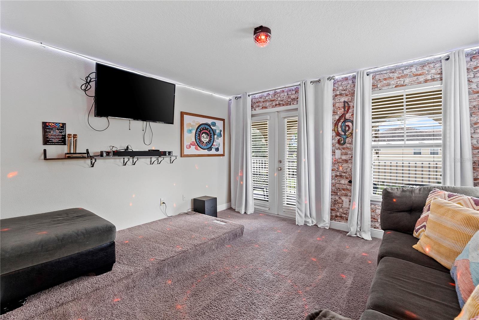 OAKMONT PH 01 - Residential