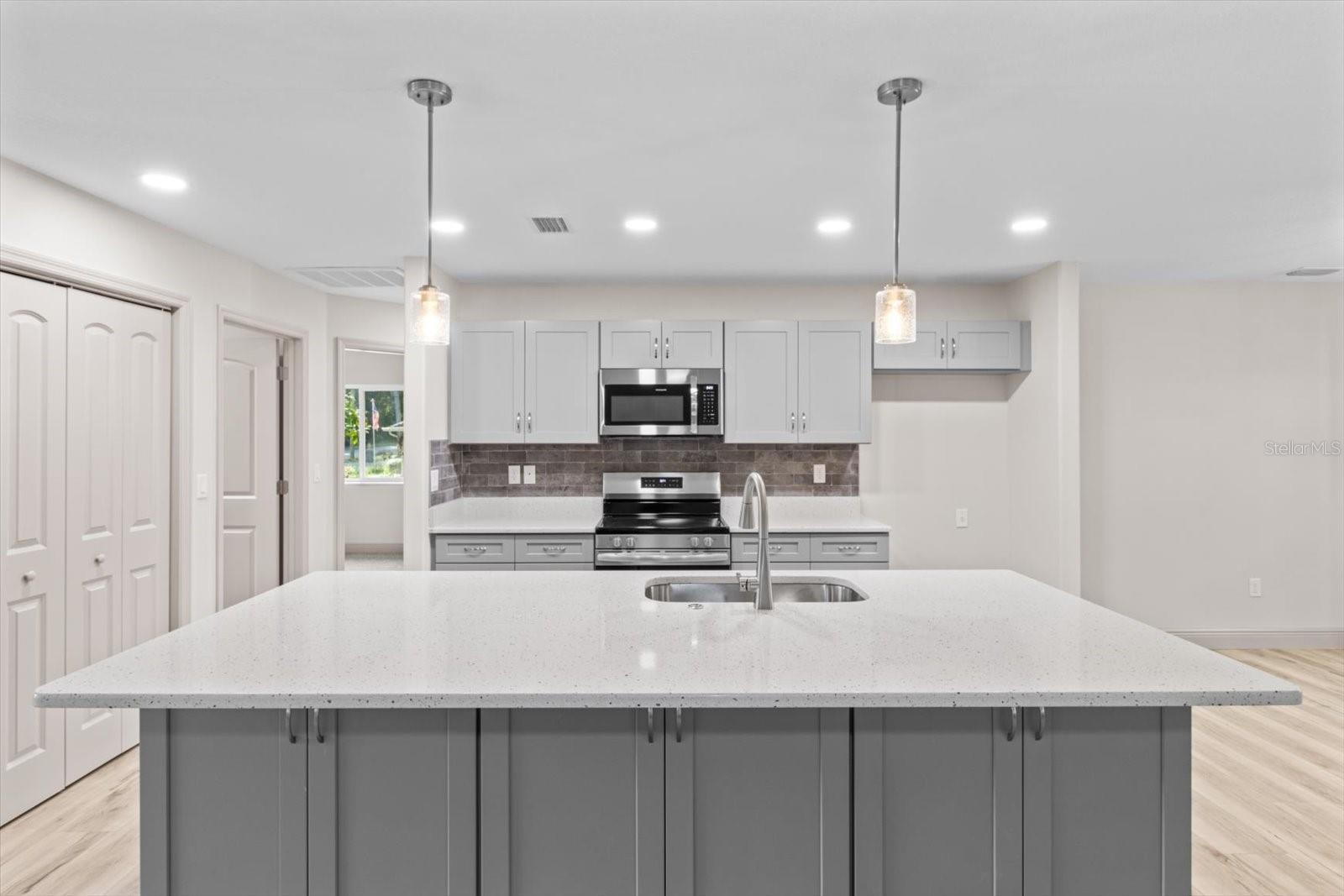 CITRUS SPGS UNIT 04 - Residential