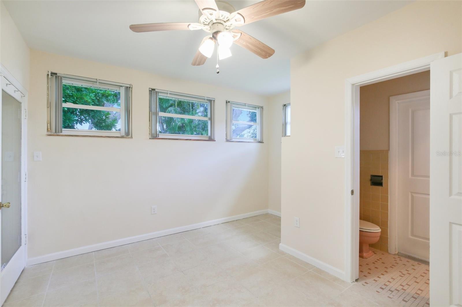 BELLEAIR BEACH YACHT CLUB ESTATES - Residential