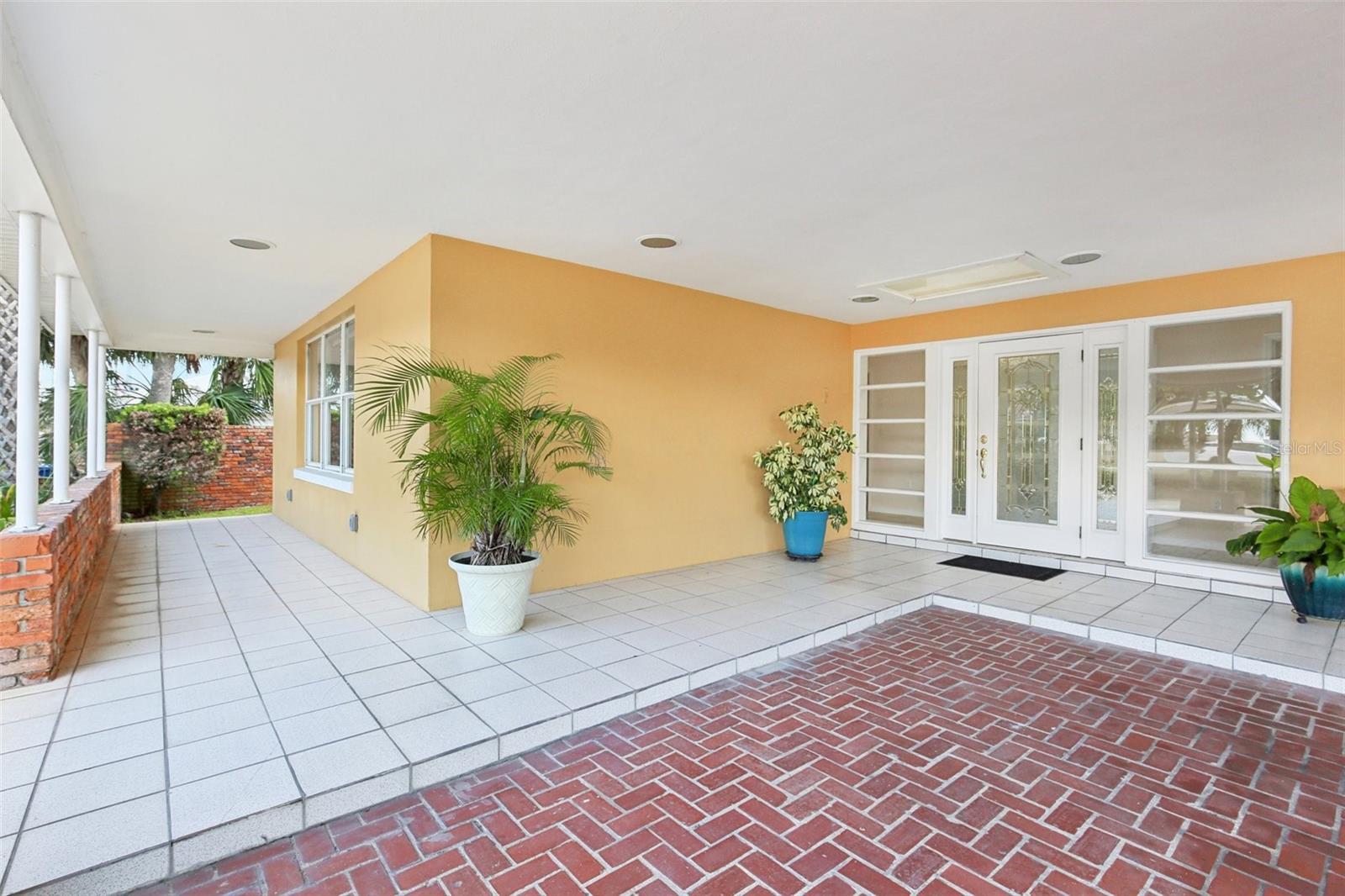 BELLEAIR BEACH YACHT CLUB ESTATES - Residential