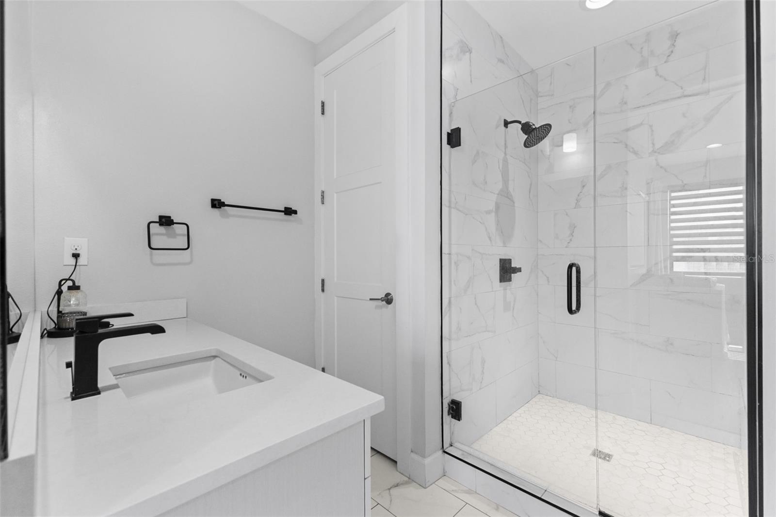 LAS AZOTEAS TWNHMS - Residential