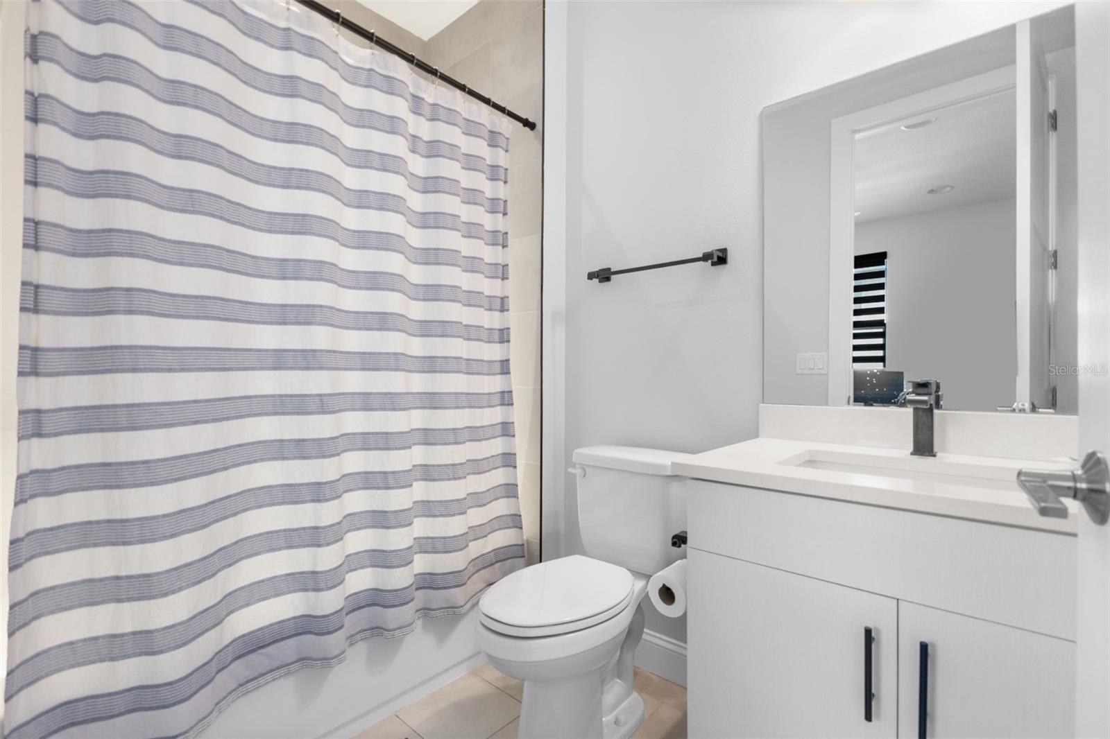 LAS AZOTEAS TWNHMS - Residential