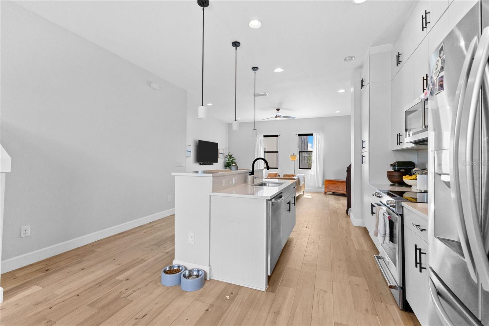 LAS AZOTEAS TWNHMS - Residential
