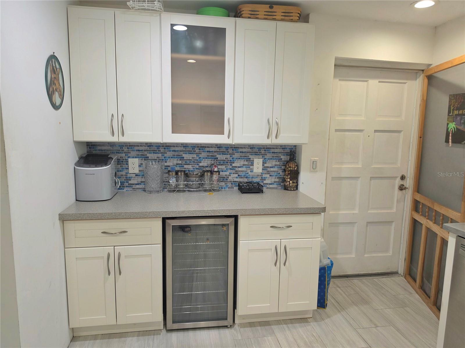 REGENCY CONDO - Residential