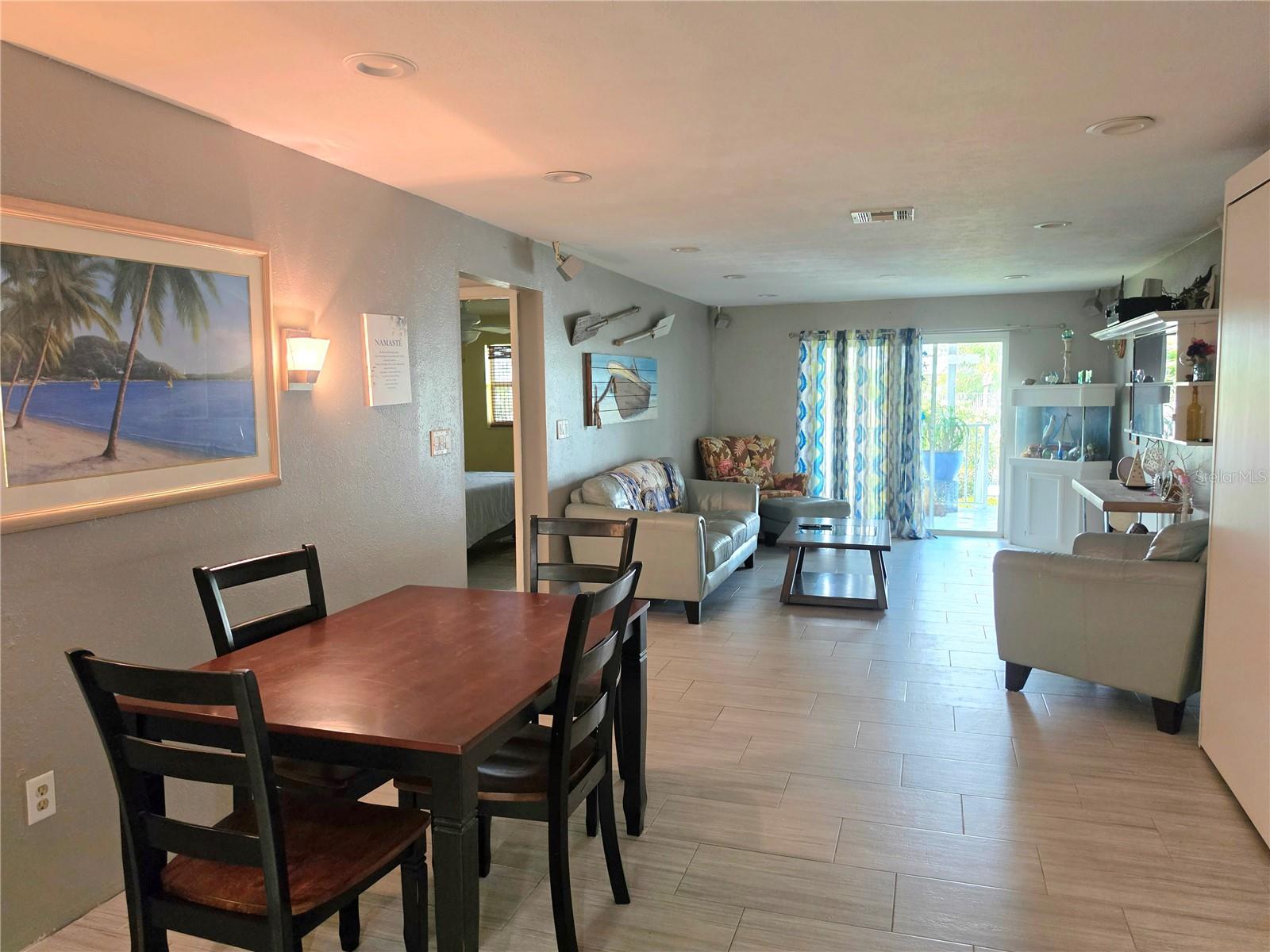 REGENCY CONDO - Residential
