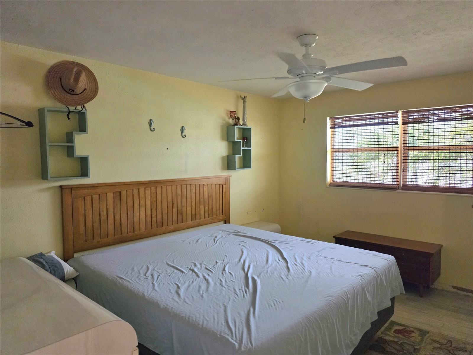 REGENCY CONDO - Residential