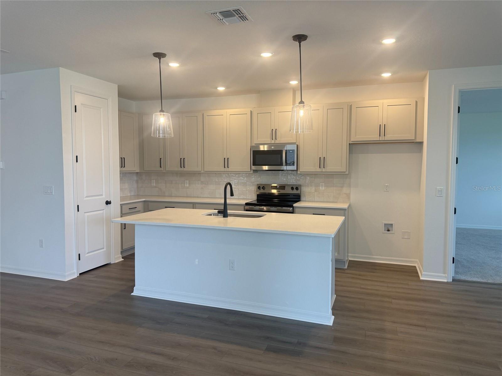 TRAILSIDE - Residential