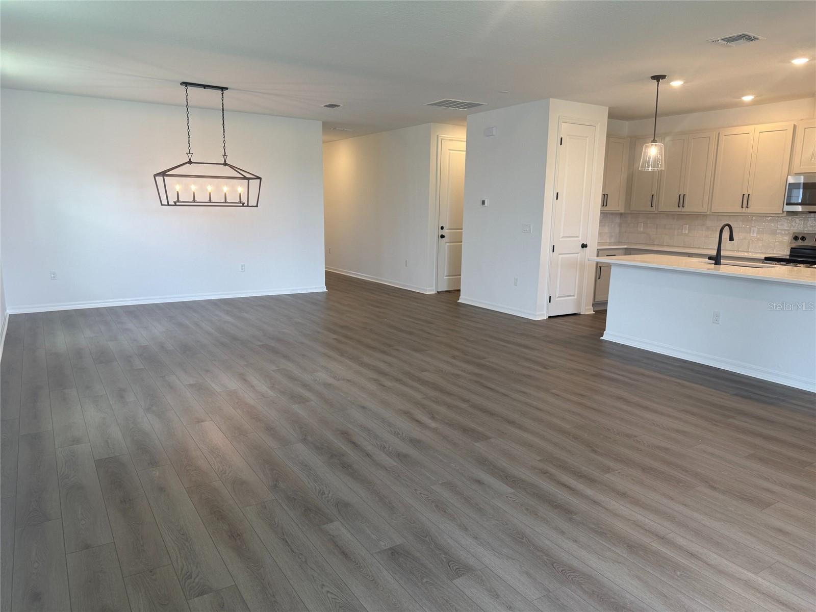 TRAILSIDE - Residential
