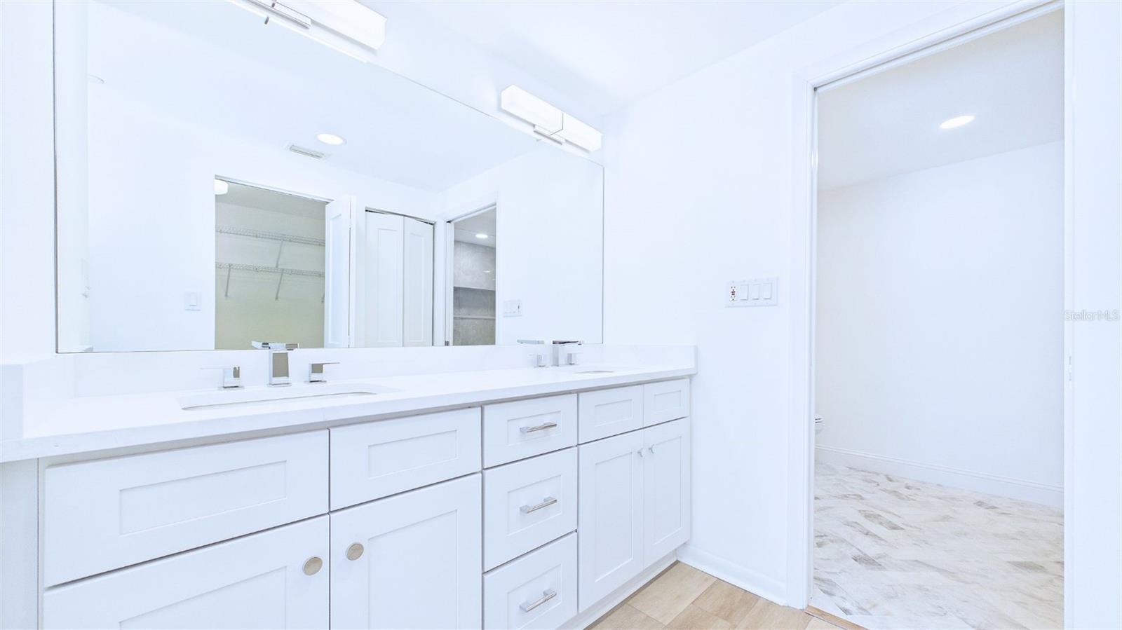 ULTIMAR ONE CONDO - Residential
