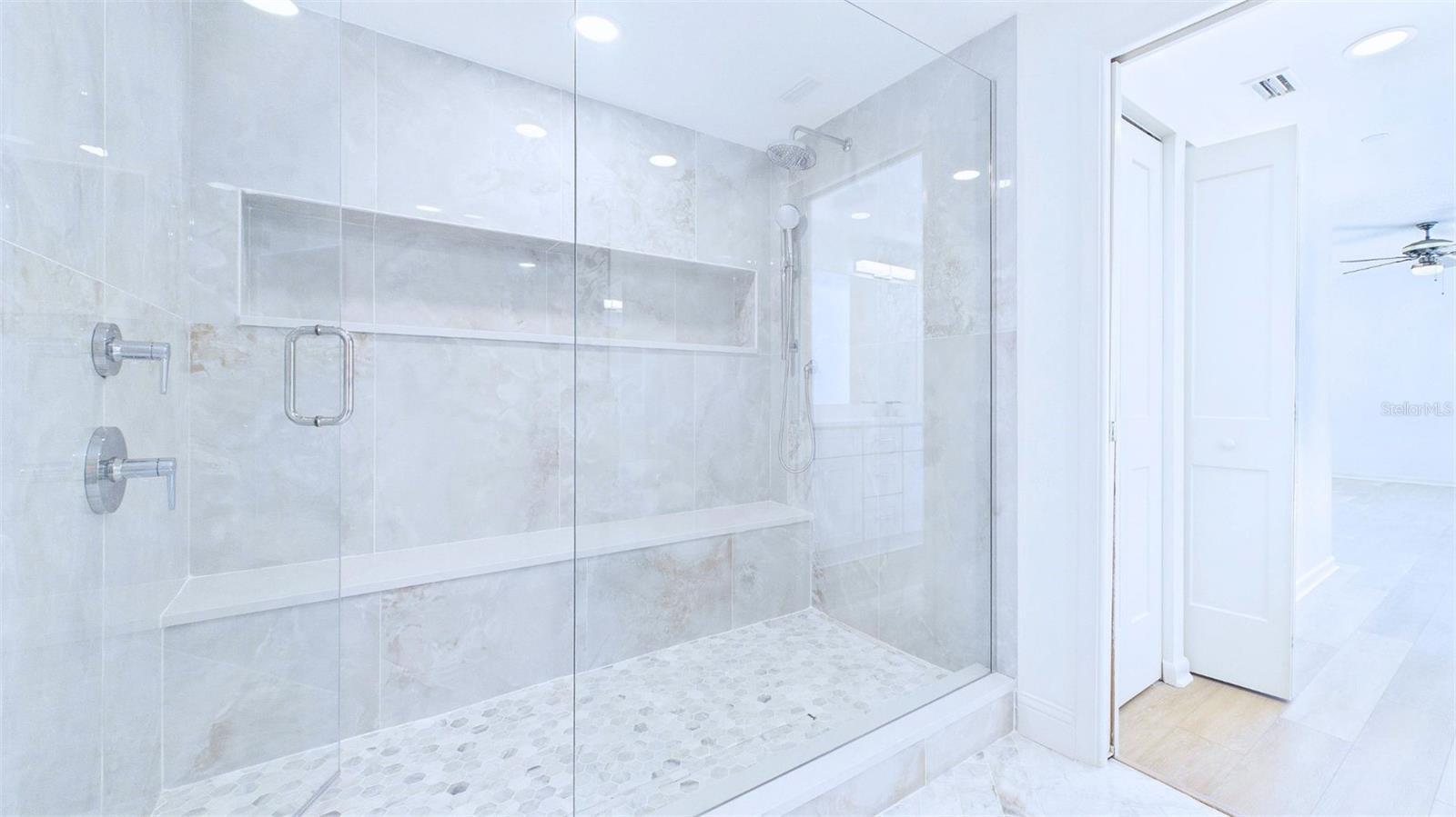 ULTIMAR ONE CONDO - Residential